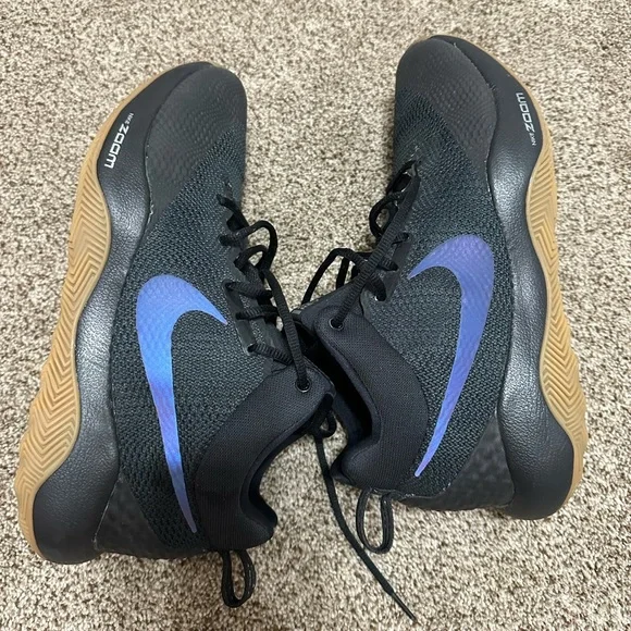 Nike zoom rev basketball shoes - Picture 8 of 11